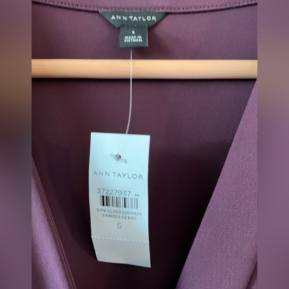 NWT Ann Taylor Button V Neck Midi Dress Size S - Picture 4 of 7